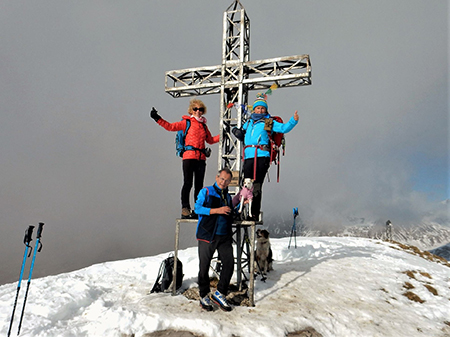 CIMA GREM (2049 m) con neve novembrina e al BIVACCO TELINI (1647 m) il 20 novembre 2017 - FOTOGALLERY