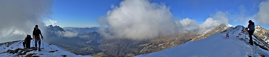 Cresta di vetta innevata per Cima Grem