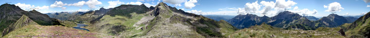 Panoramica da Cima Giovanni Paolo II verso i Laghi Gemelli  e le Orobie circostanti - foto Piero Gritti