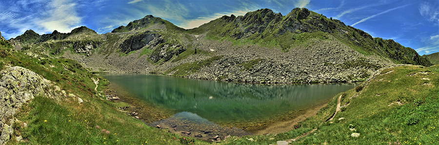 Vista panoramica sull Lago di Sopra (2095 m)