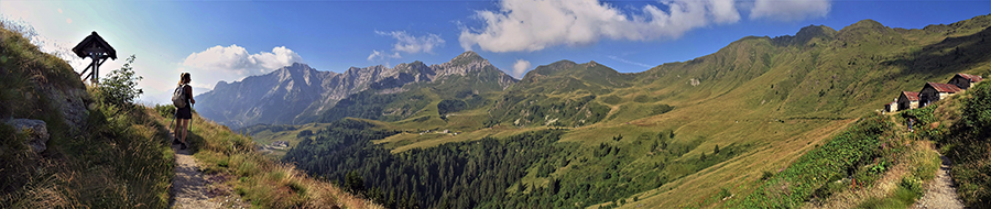 Vista panoramica sulla conca della Baita del Camoscio