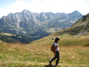 Sul sentiero 101 con vista verso il Pegherolo e il Cavallo - foto Piero Gritti  4 agosto 07