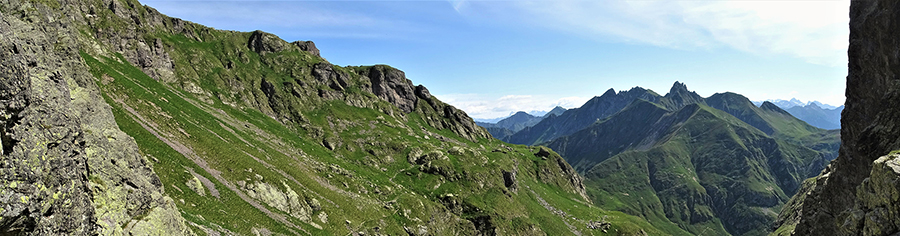 Dalla Bocchetta di Valpianella vista sul percorso di salita