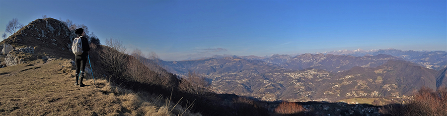 Vista panoramica su Valle Imagna e Orobie