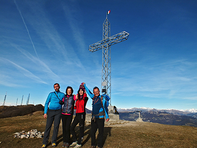 Sul Monte Linzone (1392 m), balcone panoramico su colli e pianura da un lato e verso valli e monti dall'altro il 3 gennaio 2015- FOTOGALLERY