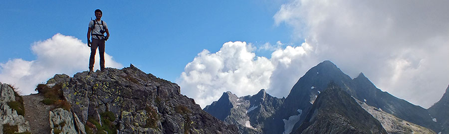 In cresta di vetta con vista sui Diavoli