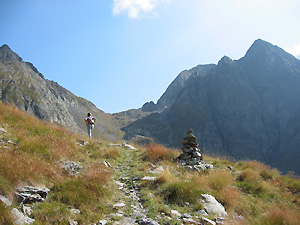 Ben presto il Passo di Cigola ci sta di fronte