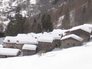 Pagliari in primo piano e Carona sullo sfondo