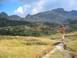 In vista del Rifugio Calvi