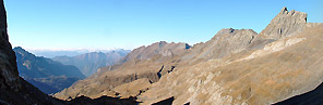 Panoramica dal Passo di Valsecca verso la Val Camisana in Alta Val Brembana