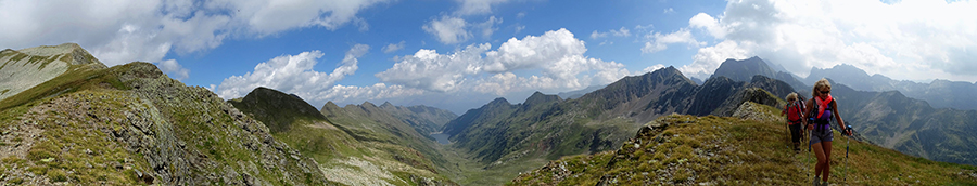 Salendo dal Passo alll'anticima di Venina