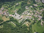 Dal parapendio l'abitato di Zorzone