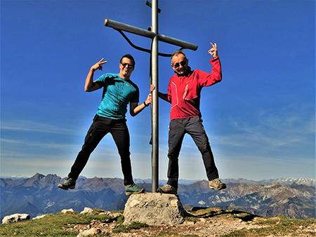 CIMA MENNA (2300 m) da Zorzone ad anello con discesa dal Chignol d’Arale-11ott21  -  FOTOGALLERY