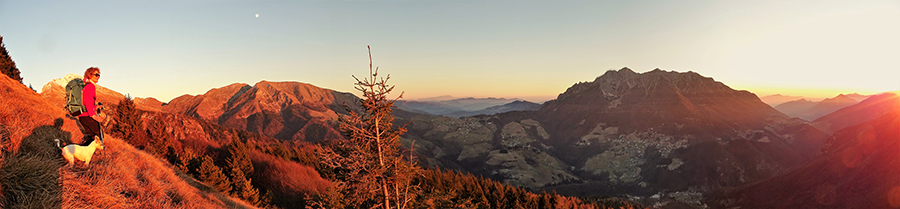 In discesa sulla dorsale del Monte Arale panorama sul monte Alben al tramonto