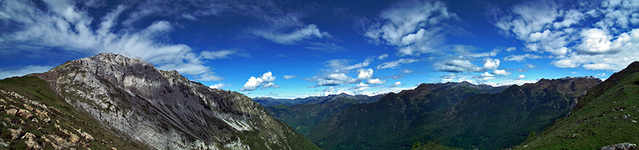 Dal Passo del Vindiolo (1876 m.) vista verso 'Il Pizzo' di Roncobello (2274 m.)