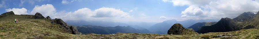 Panorama dalla croce del Mincucco (1832 m)