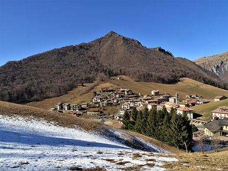 MONTE CASTELLO (croce 1425 – cima 1474 m) da Valpiana di Serina il 26 febbraio 2022 - FOTOGALLERY
