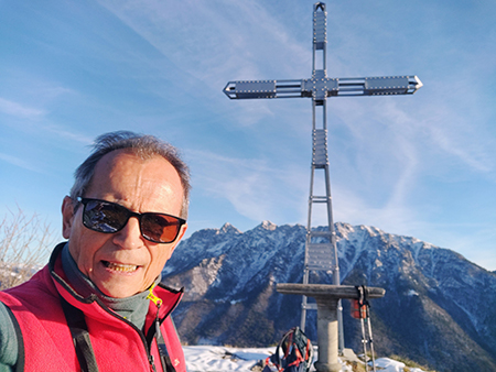 MONTE CASTELLO (croce 1425 – cima 1474 m) da Valpiana di Serina il 7 dicembre 2023 - FOTOGALLERY