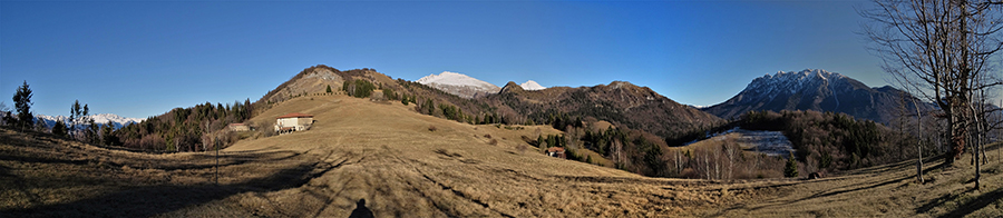 Panoramaca alla Cascina Vecchia (1270 m) in Vaccareggio e dintorni