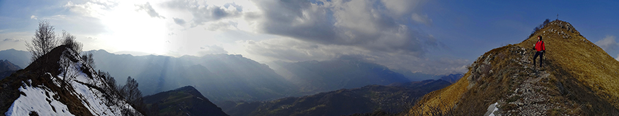 In discesa dal Monte Gioco (1366 m) a Spettino Alto (1000 m)