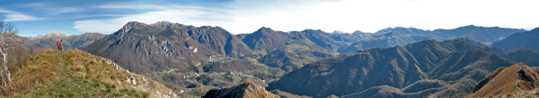 Vista verso la Val Serina: dall'Alben al Canto Alto, da Cornalba a Zogno - foto Piero Gritti 11 nov.07