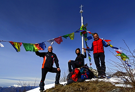 Alla croce del Monte Ocone (1363 m) dalla Forcella Alta il 20 febbraio 2016 - FOTOGALLERY