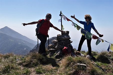 Anello Monte Ocone (1410 m) e Corna Camozzera (1452 m) dal Pertus (1300 m) l’8 aprile 2017 - FOTOGALLERY