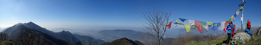 All'anticima del Monte Ocone con croce (1363 m)