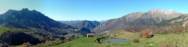 Panoramica dalla Cascina Bianca sulla splendida conca di Oltre il Colle - foto Piero Gritti