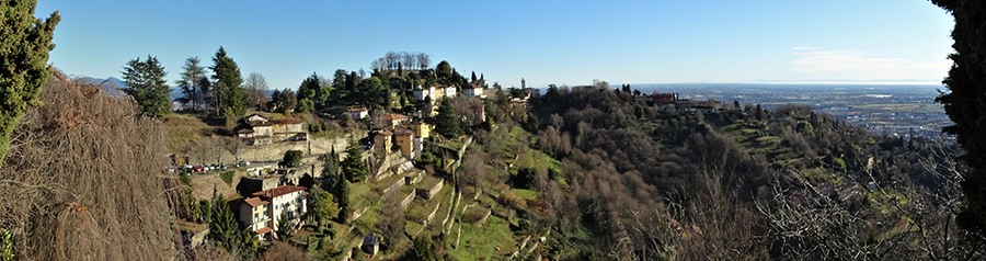 Da via Monte Bastia vista verso San Vigilio