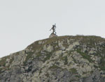 Zoom sulla vicina cima del m.te Cadelle 2483) - foto Piero Gritti  28 luglio 07