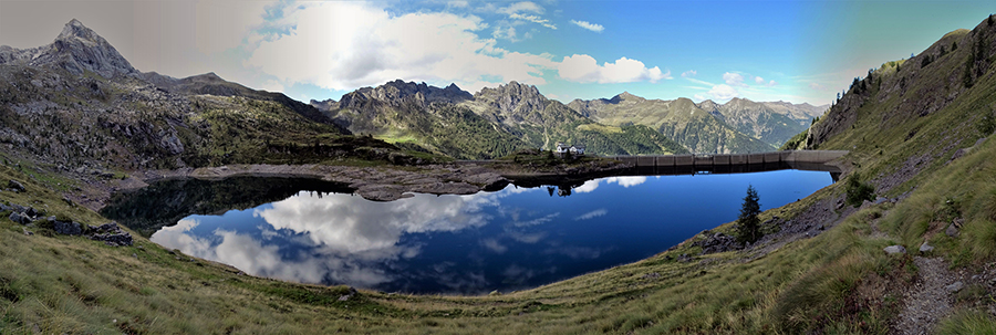 Panoramica sul Lago di Pescegallo scendendo dal Passo del Forcellino