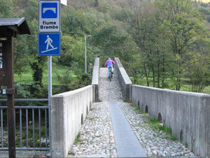 Salita sull'antico Ponte delle Capre - foto  Piero Gritti 15 ott 07