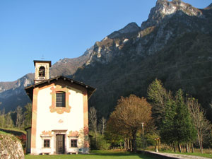 Santuario della Cultura nella piana di Lenna - foto Piero Gritti 15 ott 07