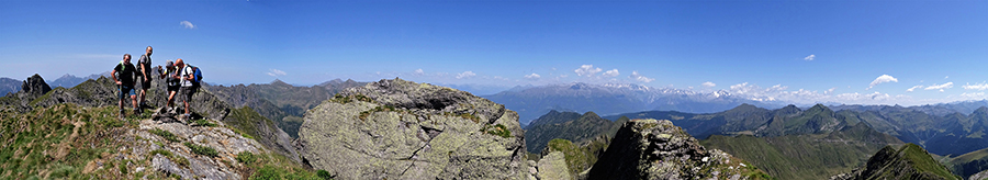 Monti Colombarolo e Ponteranica or. da Ca’ San Marco (8-7-17)