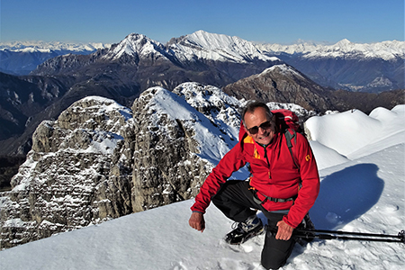 Sulle nevi del RESEGONE ad anello da Fuipiano Valle Imagna il 13 novembre 2019 - FOTOGALLERY