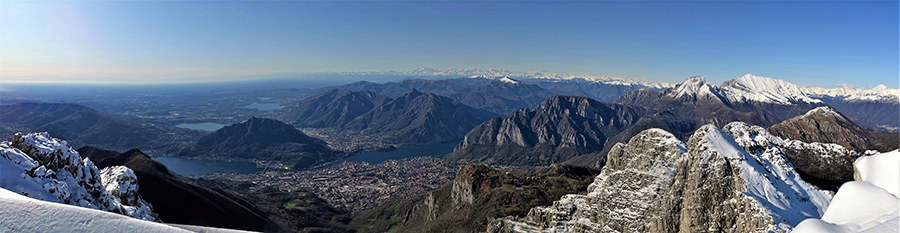 Dal Resegone vista panoramica su Lecco, i suoi laghi, i suoi monti