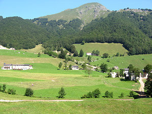 I piani di Ceresole di Valtorta, uno dei punti di partenza per la salita al Rifugio Grassi