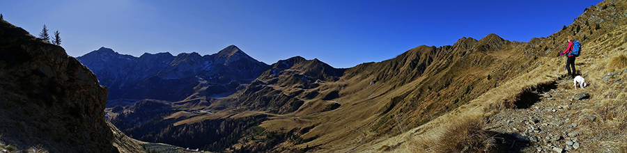 Salendo dalla Baita del Camoscio al Passo di Lemma sul sentiero 116