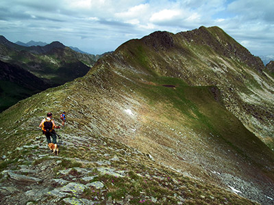 Sull’arco di San Simone: Cima Lemma (2348 m.) > Pizzo Scala (2427 m.) nel solstizio d’estate, il 21 giugno 2012 - FOTOGALLERY