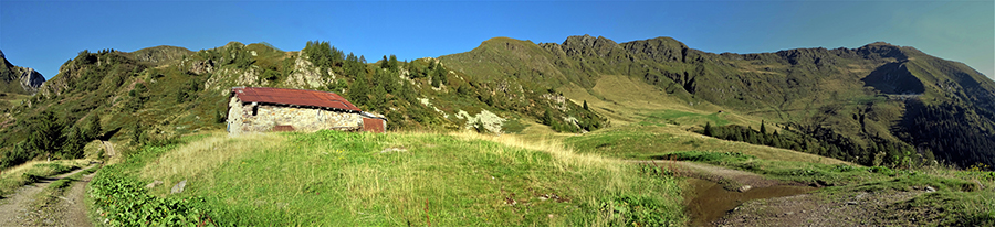 Da Casera Sessi, appena sopra Baita del Camoscio, vista in Pizzo Rotondo e Cime di Lemma 