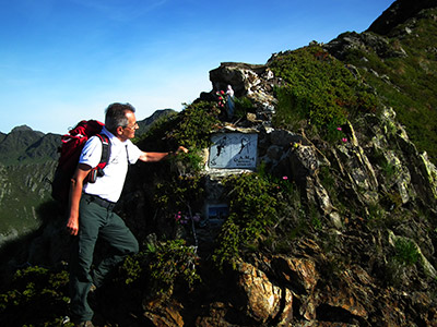 Sull’arco di San Simone: PIZZO ROTONDO (2237 m.) > CIMA LEMMA (2348 m.) > quasi PIZZO SCALA (2348 m.) il 15 giugno 2012 - FOTOGALLERY