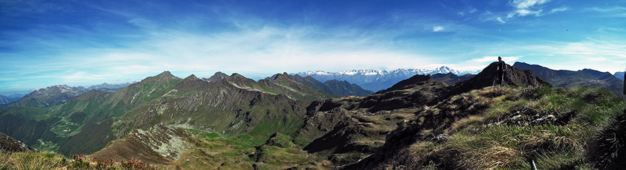 Panoramica dalla vetta del Pizzo Rotondo (1)