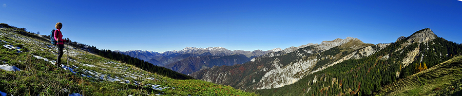 Salendo sul sentiero 121 verso il Forcolino di Torcola 