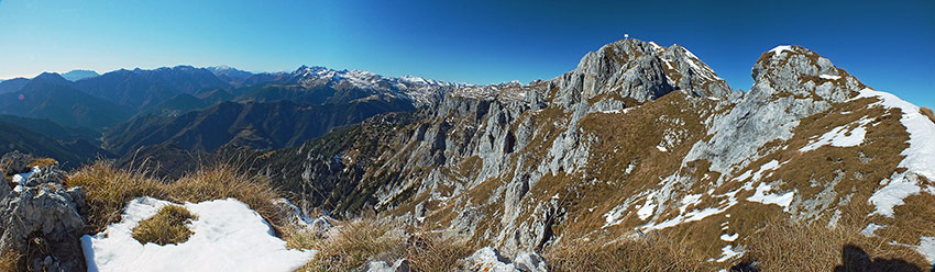 Vista dalla cresta verso la cima del Monte Secco