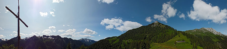 Panoramica dalla croce del Monte Colle (1750 m.)