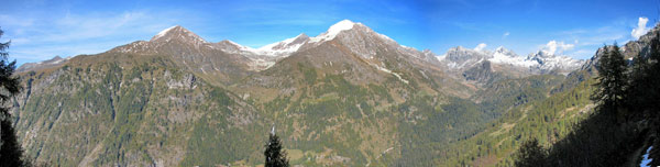 Panoramica dal Monte Sardegnana verso la Valsanbuzza e la valle del Monte Sasso col Rif. Longo -  foto Piero Gritti 3 sett 07