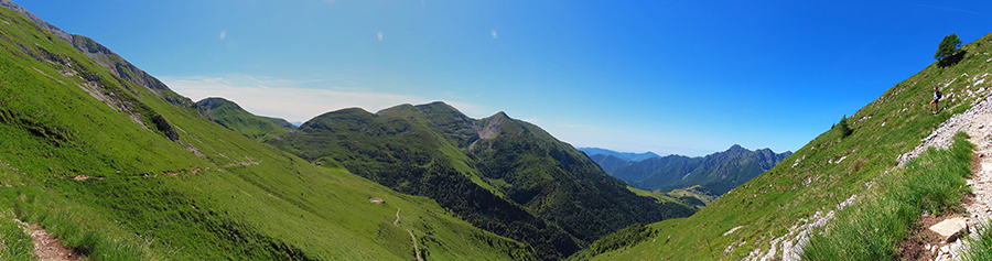 Sentiero 237 e da Baita Zuccone a Capanna 2000