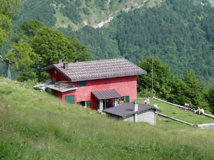 Il cortiletto del Rifugio è un pundo di sosta