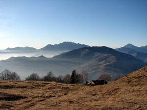 Vista verso Dossena e Zambla Alta
